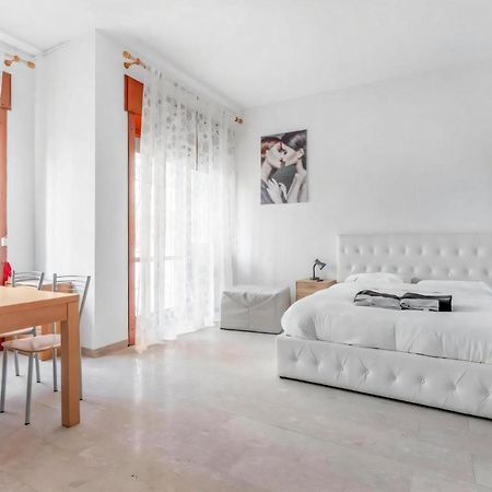 Apartmán Moncler House Navigli Milán Exteriér fotografie