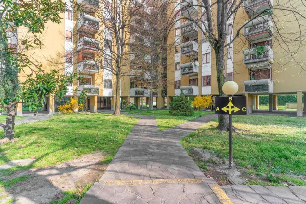 Apartmán Moncler House Navigli Milán Exteriér fotografie